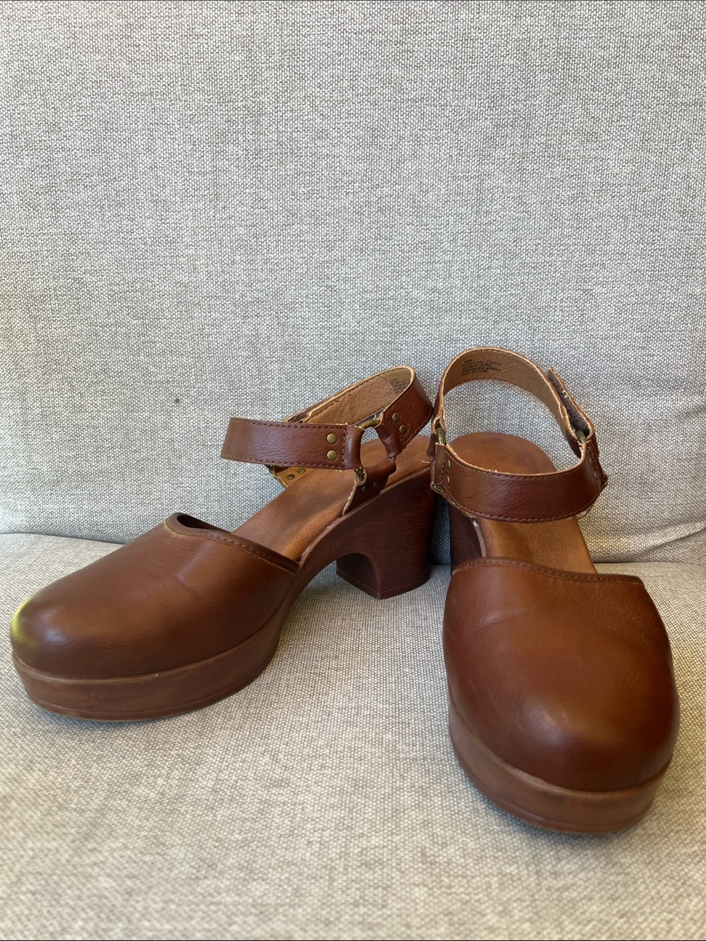 boc Brown Leather Mary Jane Platform Clogs